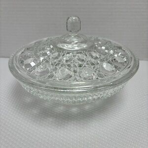 Indiana Glass Windsor Clear Glass 7-1/2" Bowl with Lid